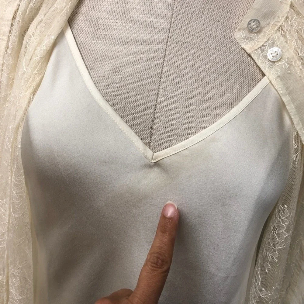 Tory Burch Lace Blouse Womens 8 Ivory Pussy Bow Sheer Pleated Contrast Cuff